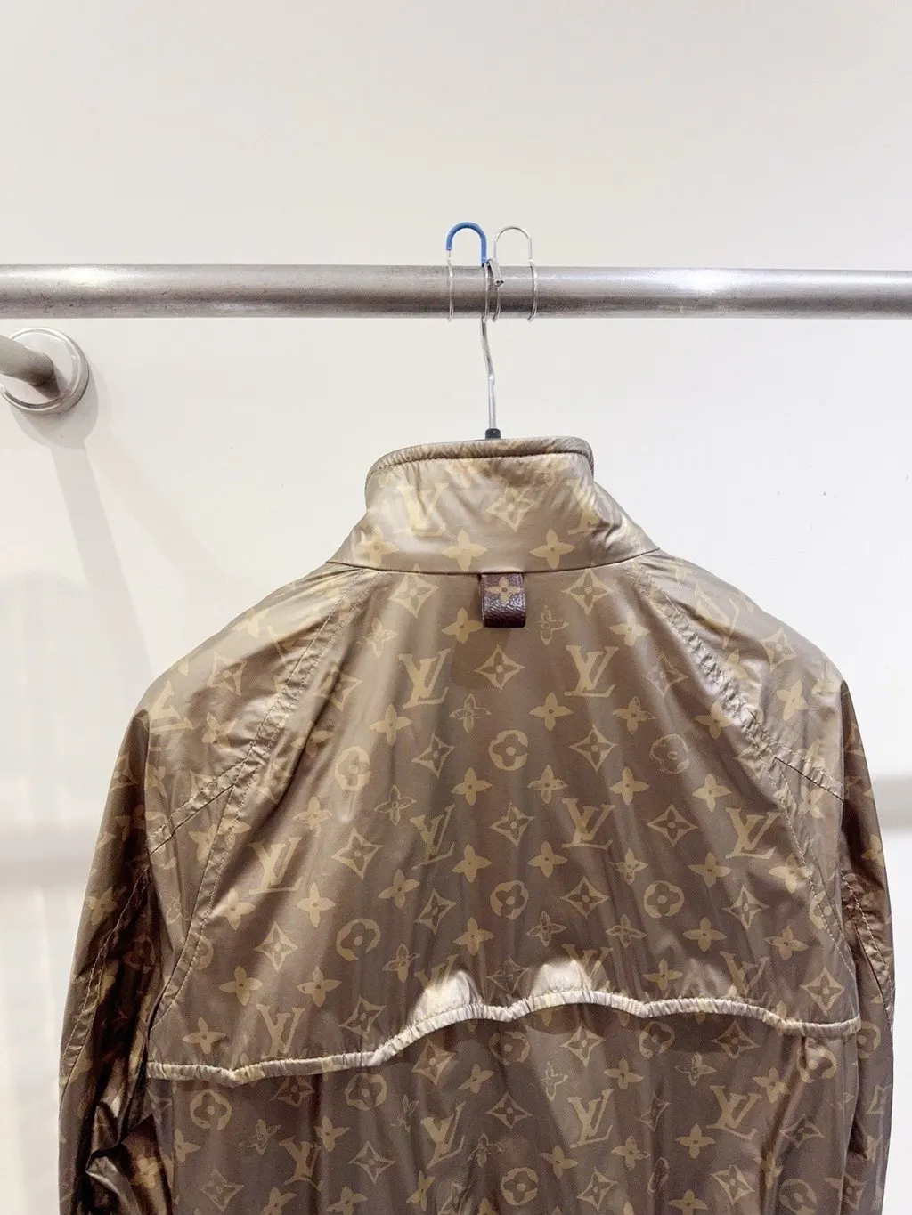 Louis Vuitton Polyester Jacket MultiColor Polyester Never worn - Inside View