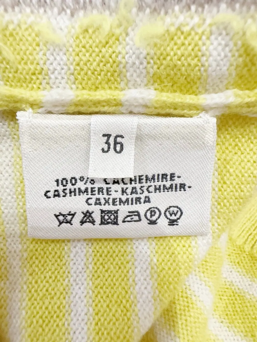 Hermes Cashmere Top MultiColor Cashmere Never worn - Model View