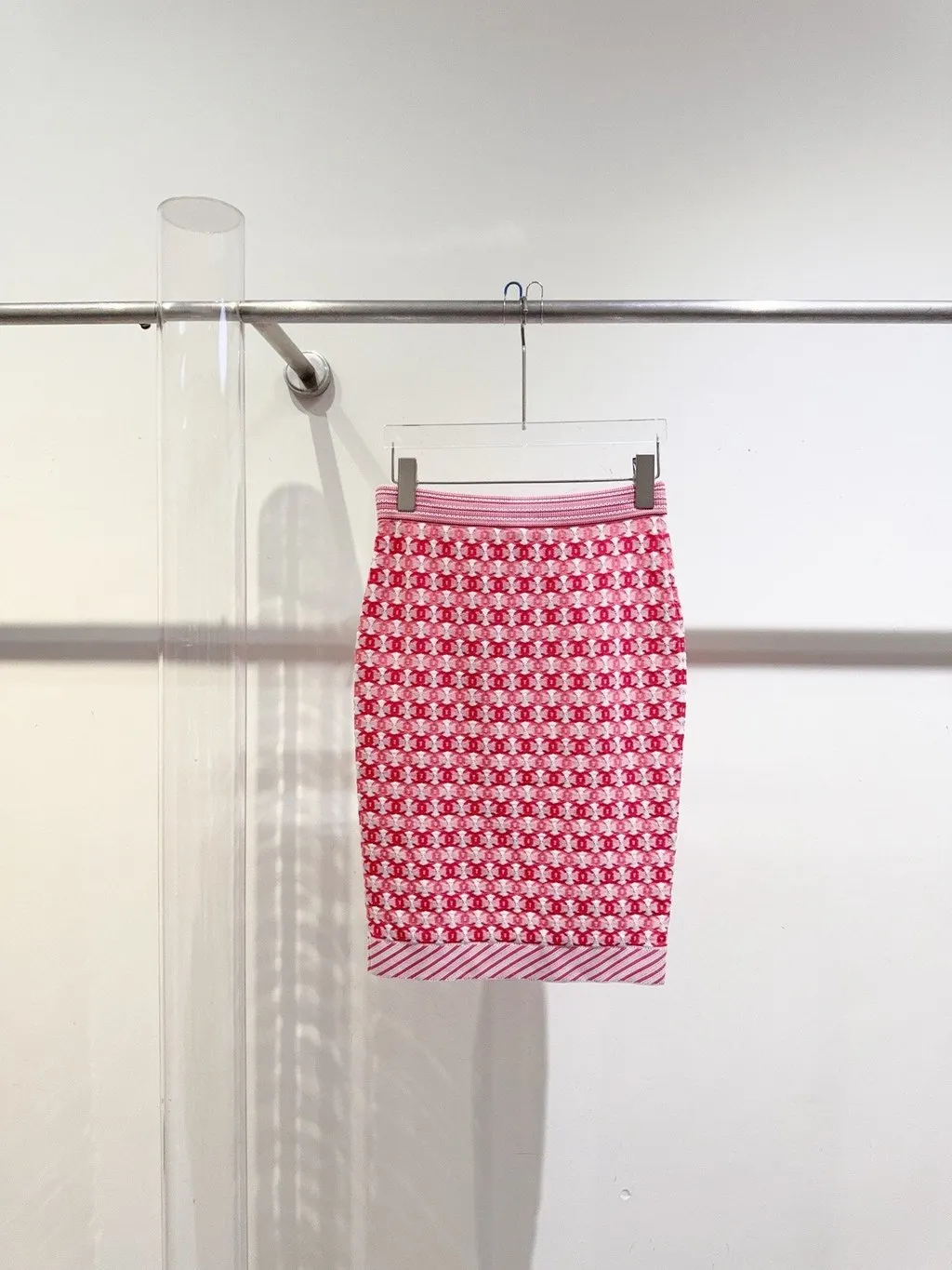 Chanel Pink Wool Skirt Pink Wool Never worn, with tag - Back View