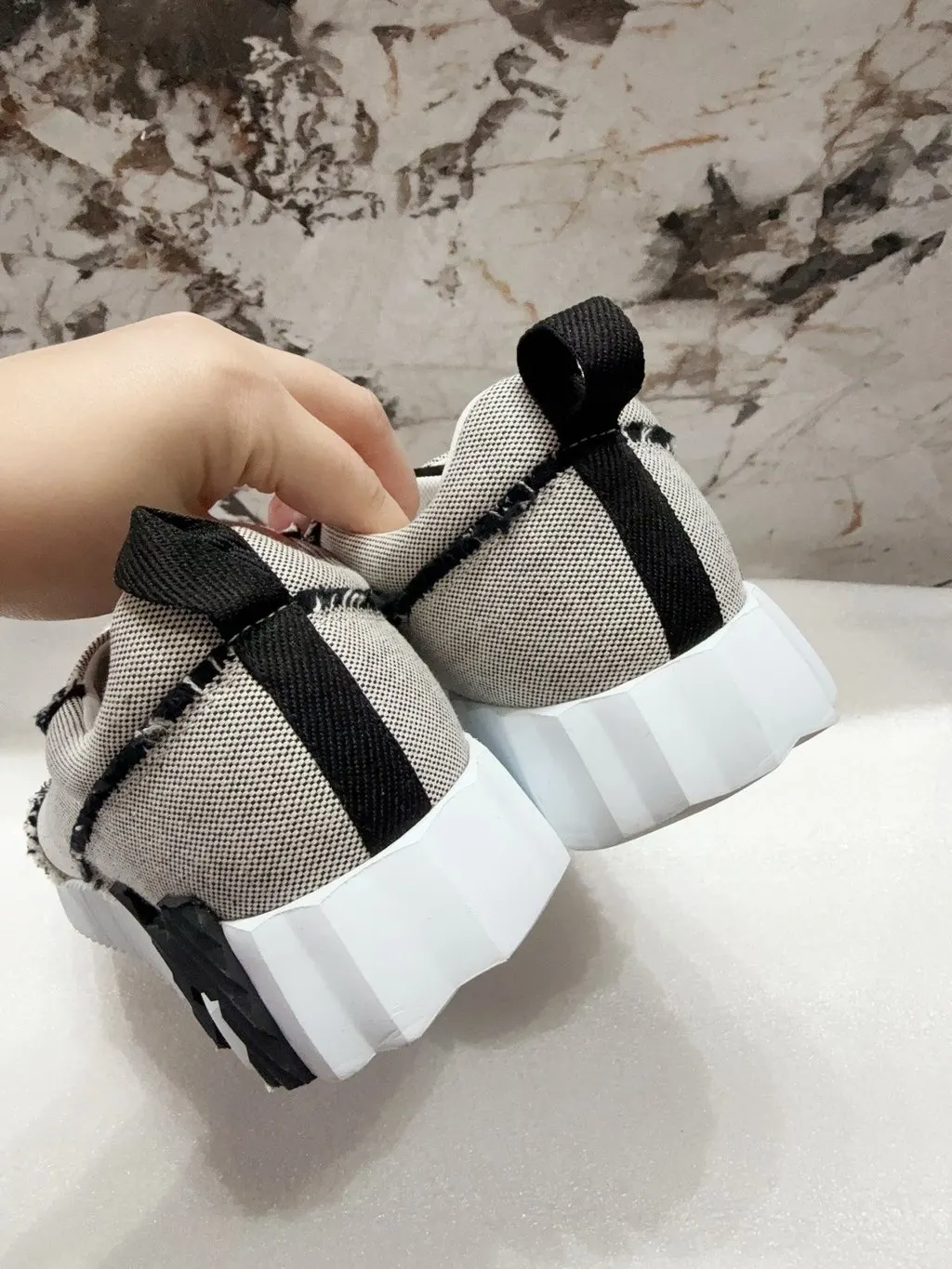 Hermès Fabric Sneakers MultiColor Very good - Inside View
