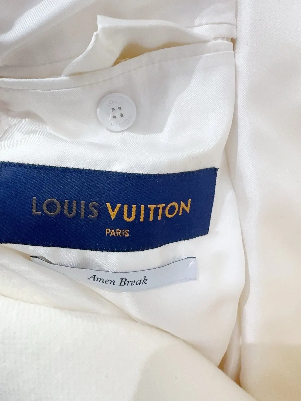 Louis Vuitton Ecru Wool Coat Ecru Wool Never worn, with tag - Box View
