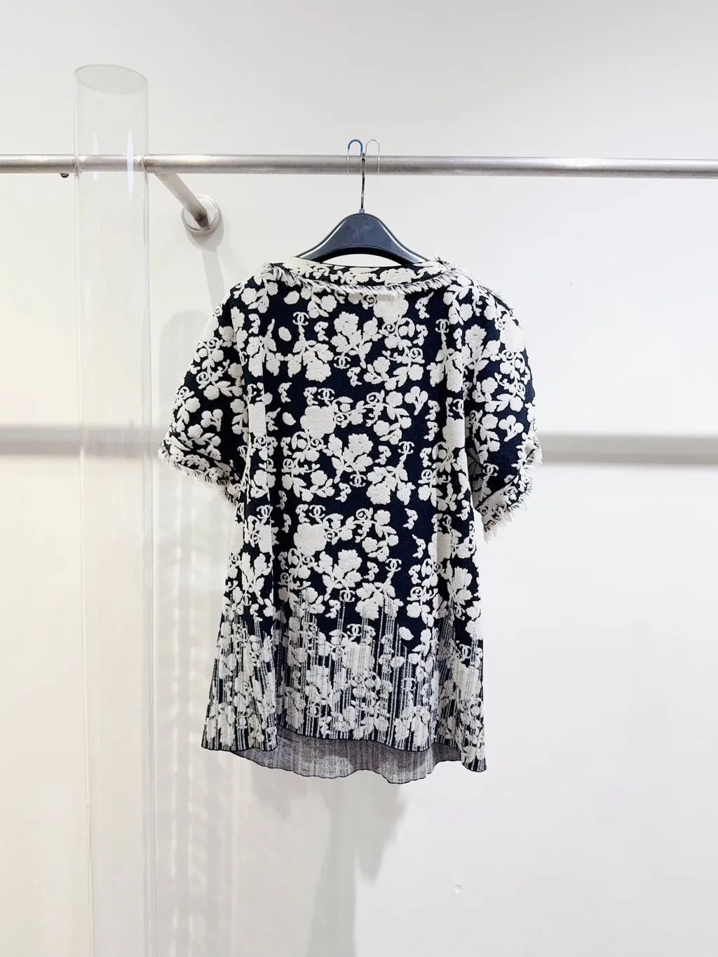 Chanel Silk Top MultiColor Silk Very good - Model View