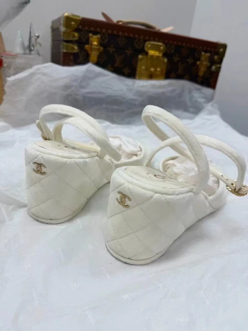 Chanel White Fabric Sandals White Very good - Back View