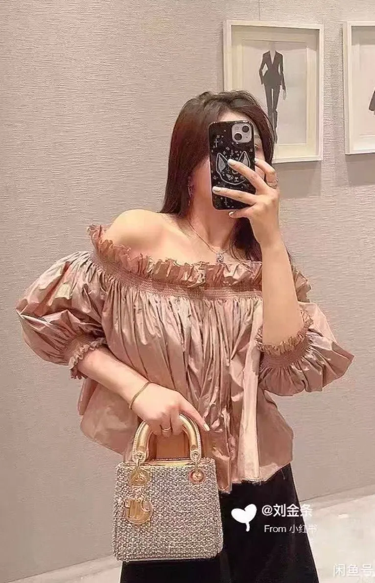 Dior Pink Silk Top Pink Silk Very good - Model View