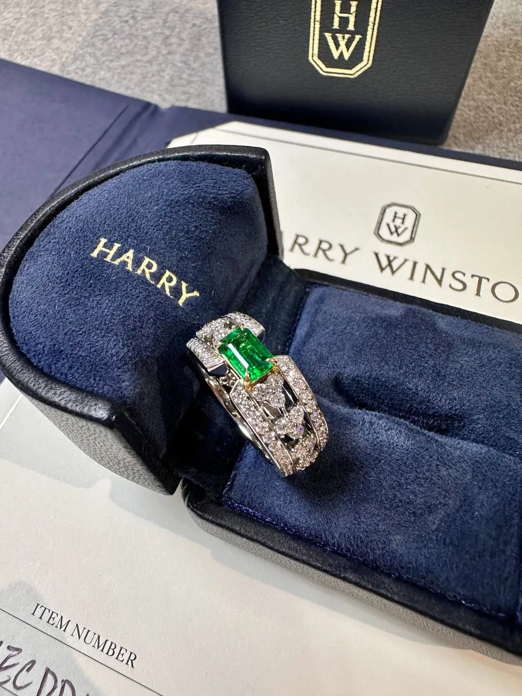 Harry Winston Platinum Ring MultiColor Platinum Very good - Box View