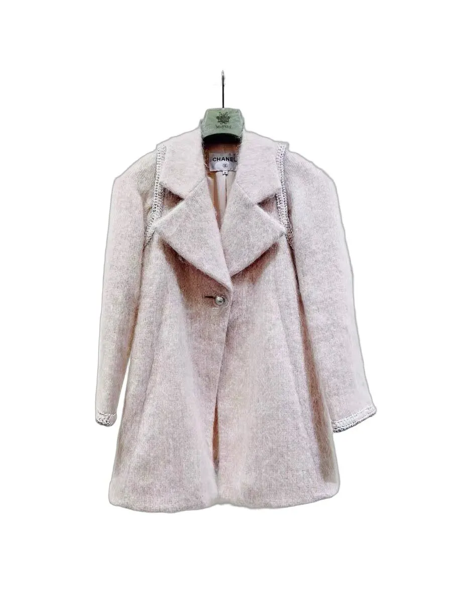 Chanel Pink Wool Coat Pink Wool Very good - Front View