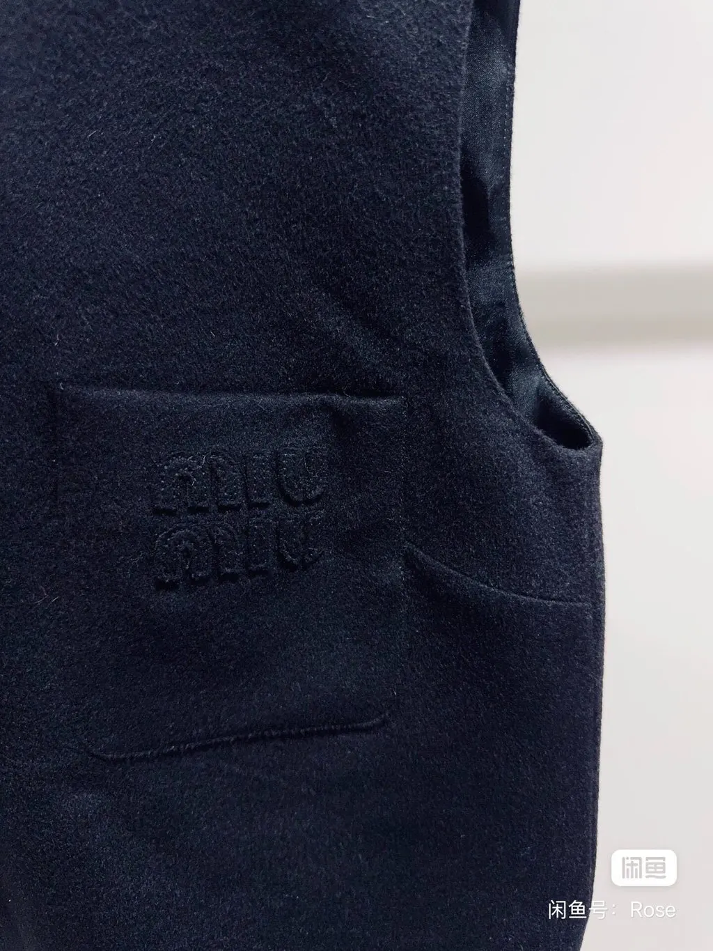 Miu Miu Black Cashmere Top Black Cashmere Never worn - Back View