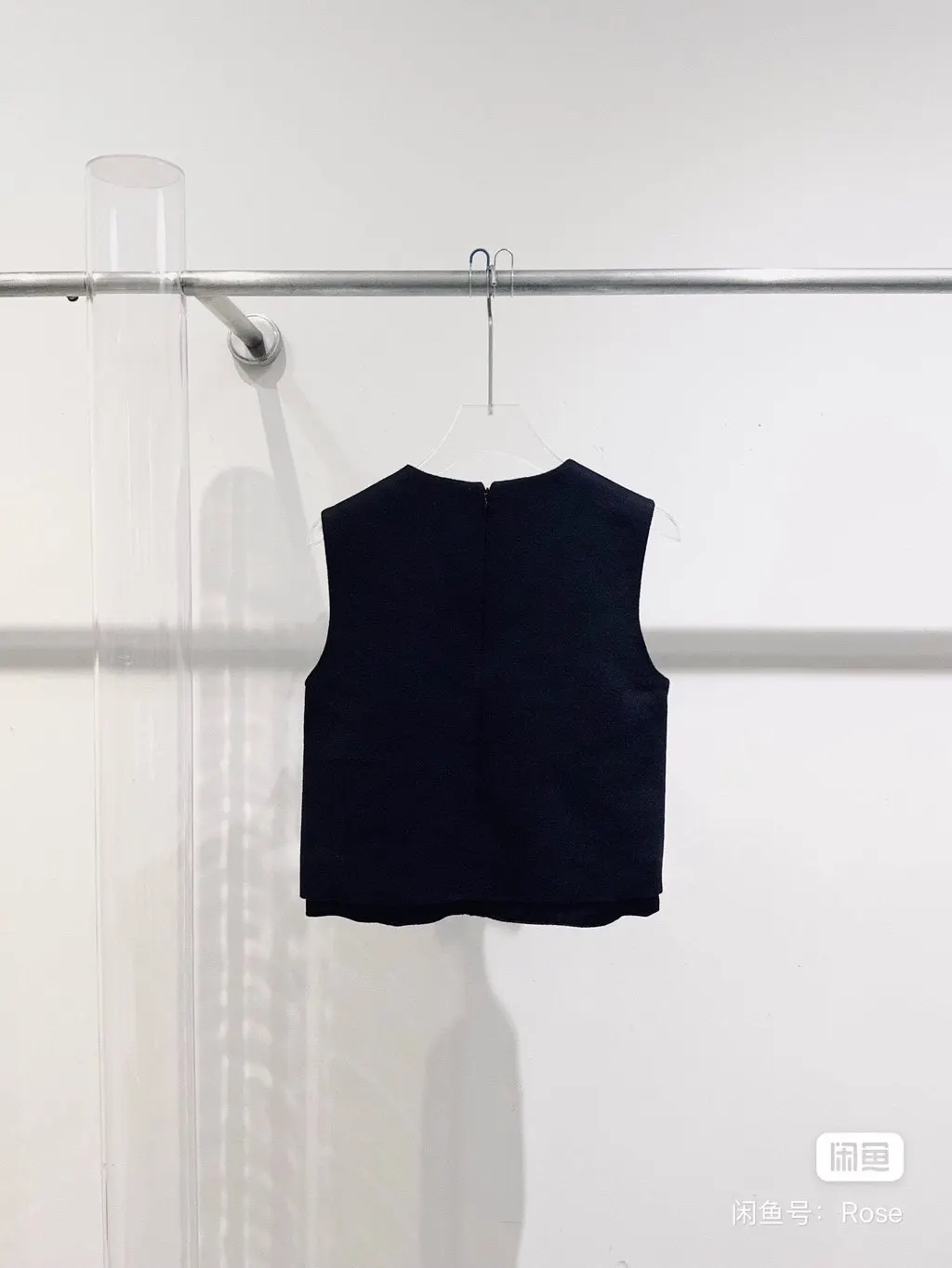 Miu Miu Black Cashmere Top Black Cashmere Never worn - Model View