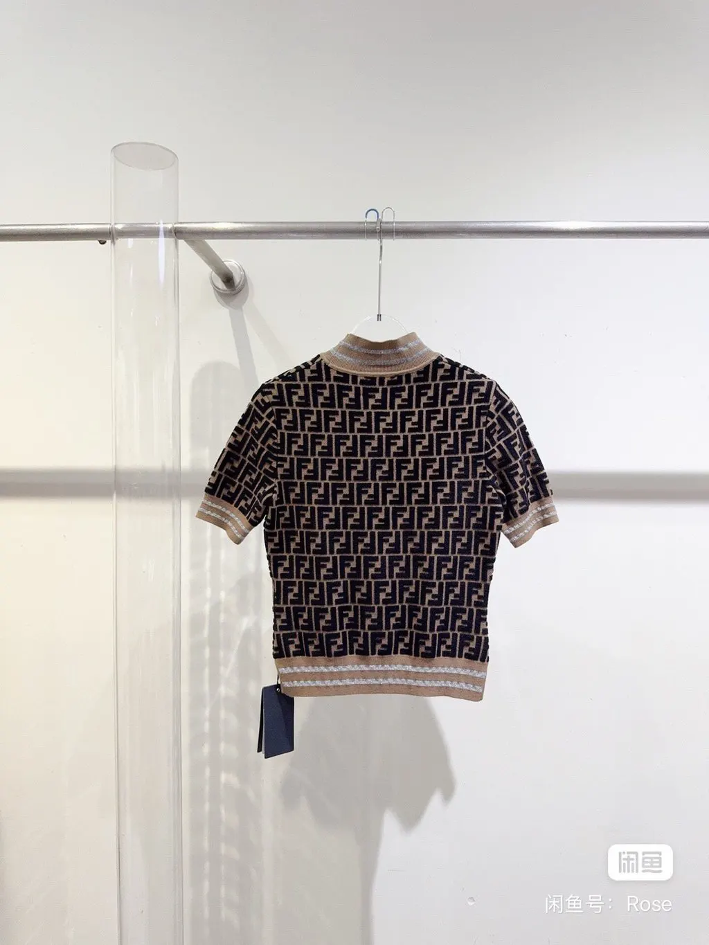 Fendi Brown Wool Top Brown Wool Never worn, with tag - Model View