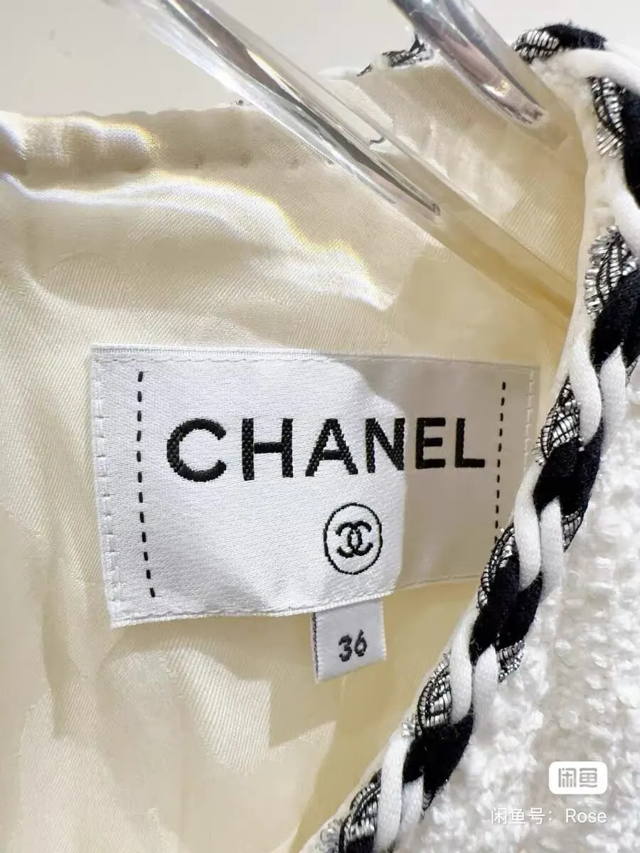 Chanel White Tweed Dress White Tweed Very good - Inside View