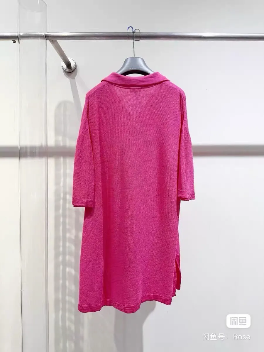 Chanel Red Silk Dress Red Silk Never worn - Model View