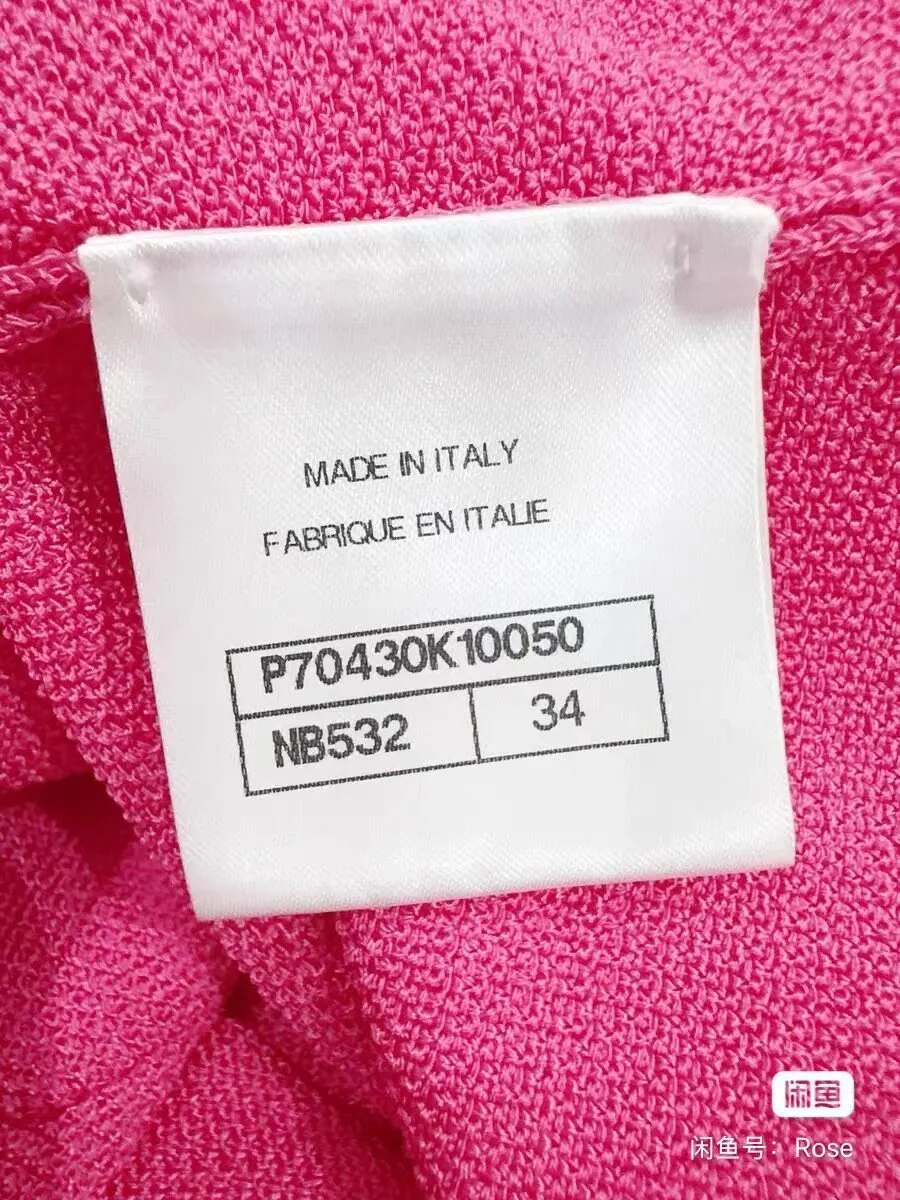 Chanel Red Silk Dress Red Silk Never worn - Box View