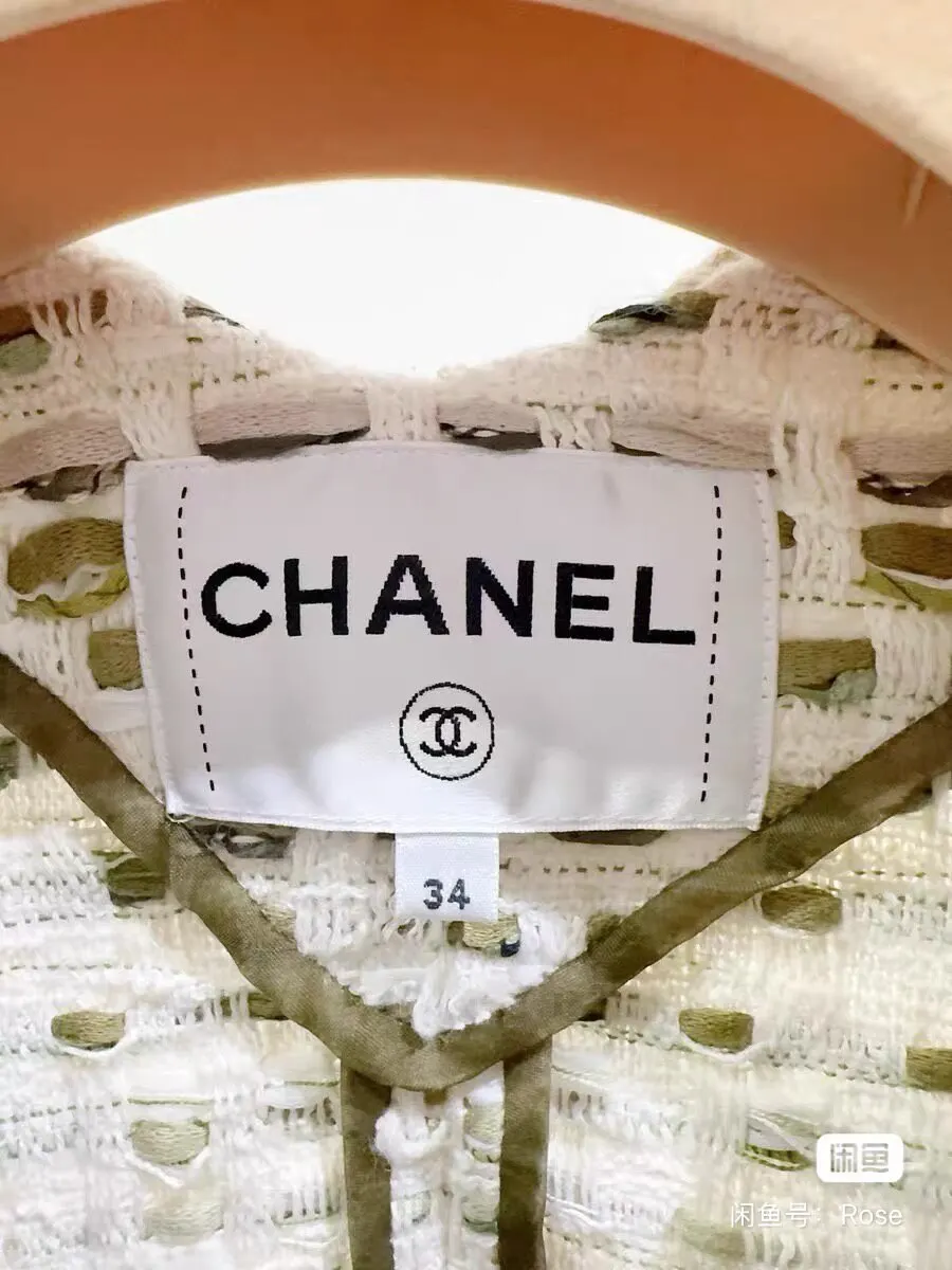 Chanel Beige Tweed Coat Beige Tweed Very good - Back View