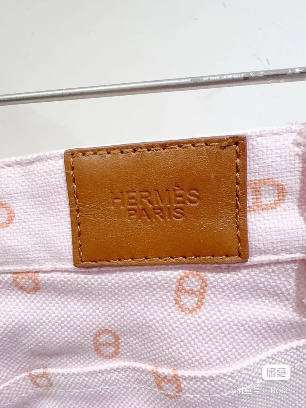 Hermès Pink Cotton Trousers Pink Cotton Never worn, with tag - Model View
