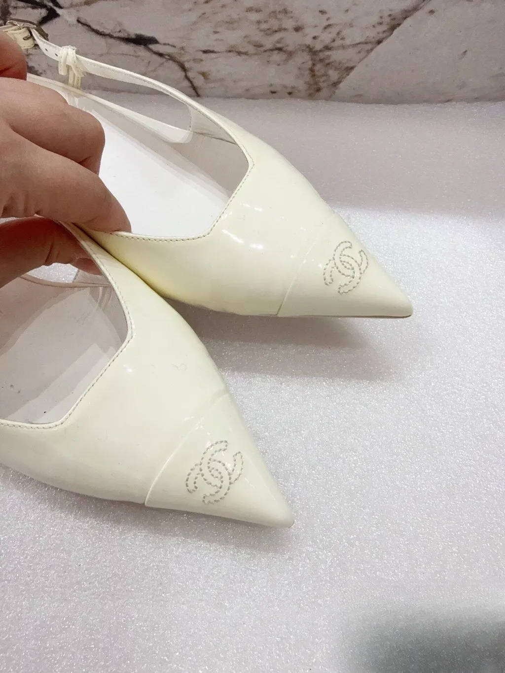 Chanel Leather Flat Shoes MultiColor Leather Very good - Back View