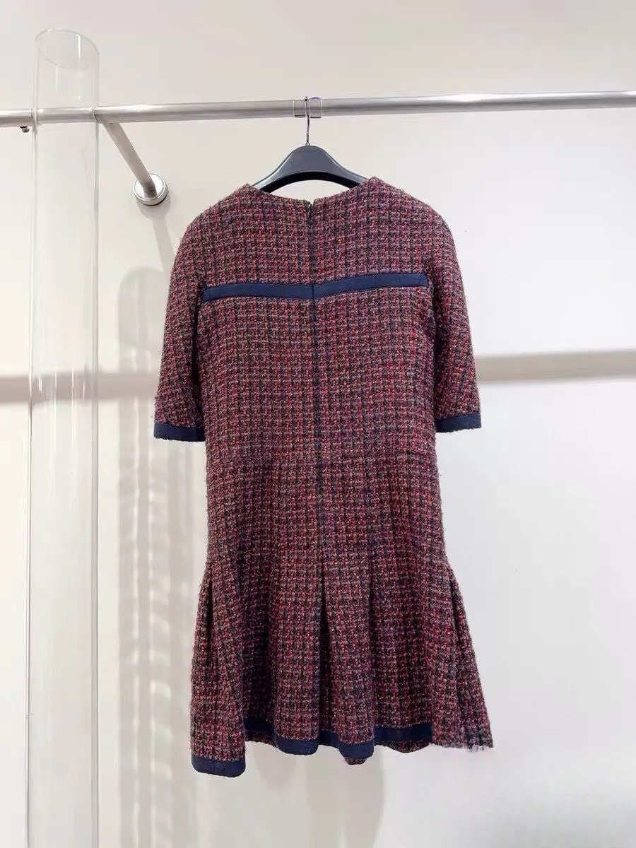 Chanel Tweed Dress MultiColor Tweed Very good - Model View