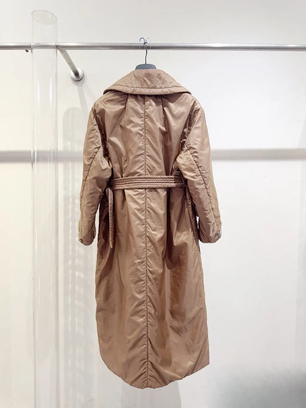 Max Mara Camel Polyester Coat Camel Polyester Never worn, with tag - Back View
