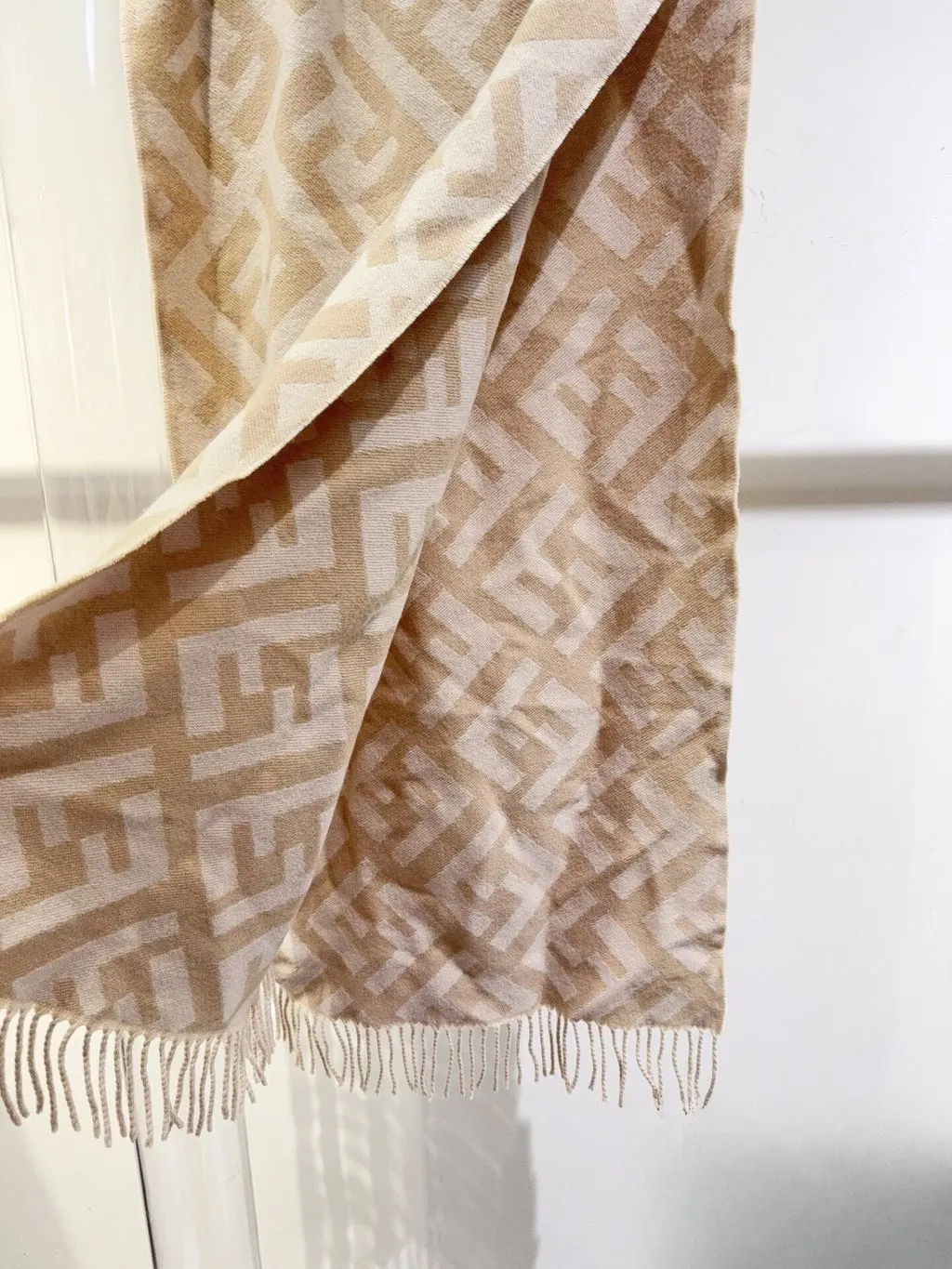 Fendi Cashmere Scarf MultiColor Cashmere Never worn - Inside View