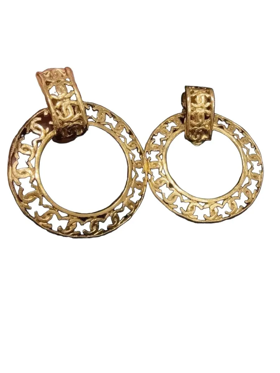 Chanel Gold Plated Earrings Gold Very good - Front View