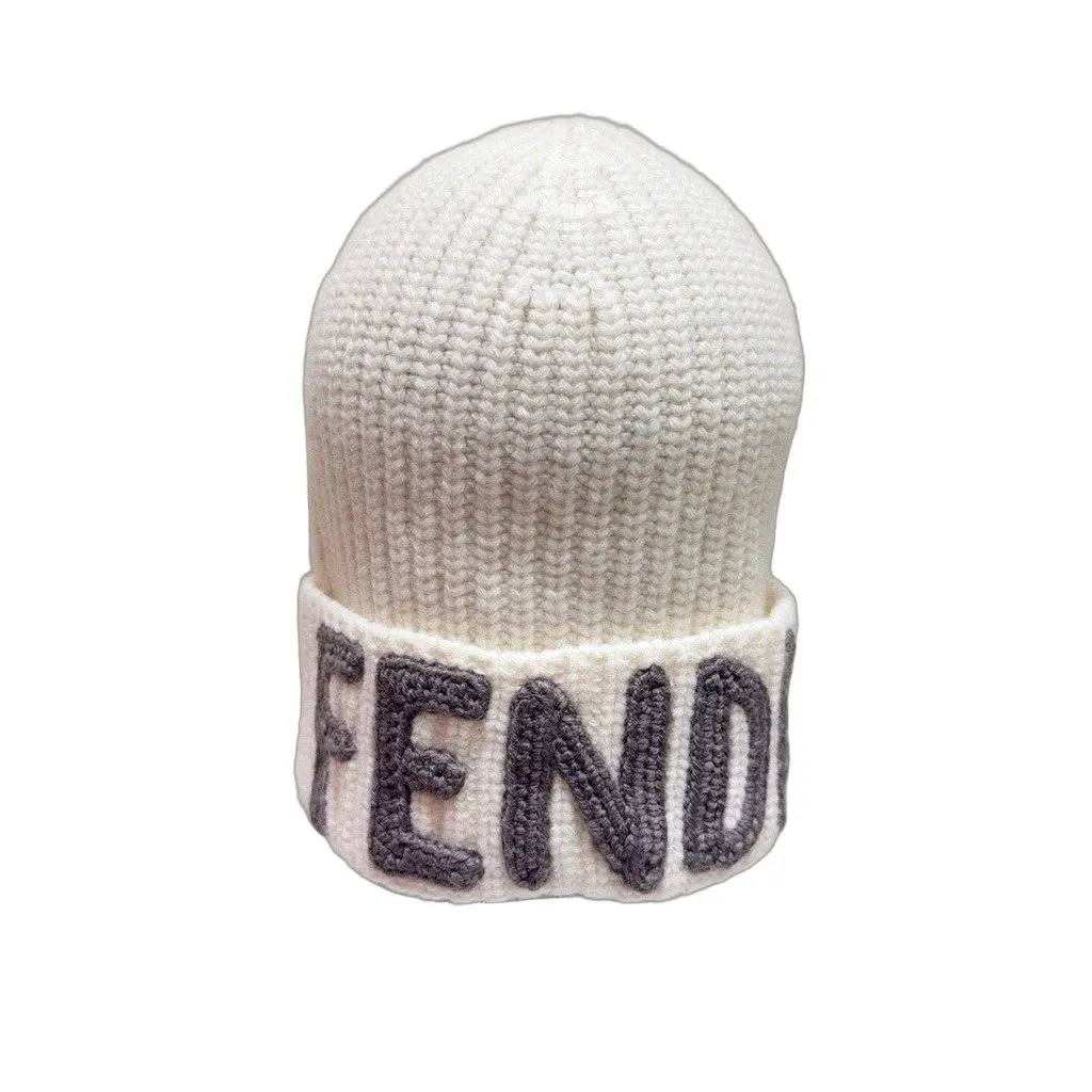 Fendi White Wool Hat White Wool Never worn, with tag - Front View