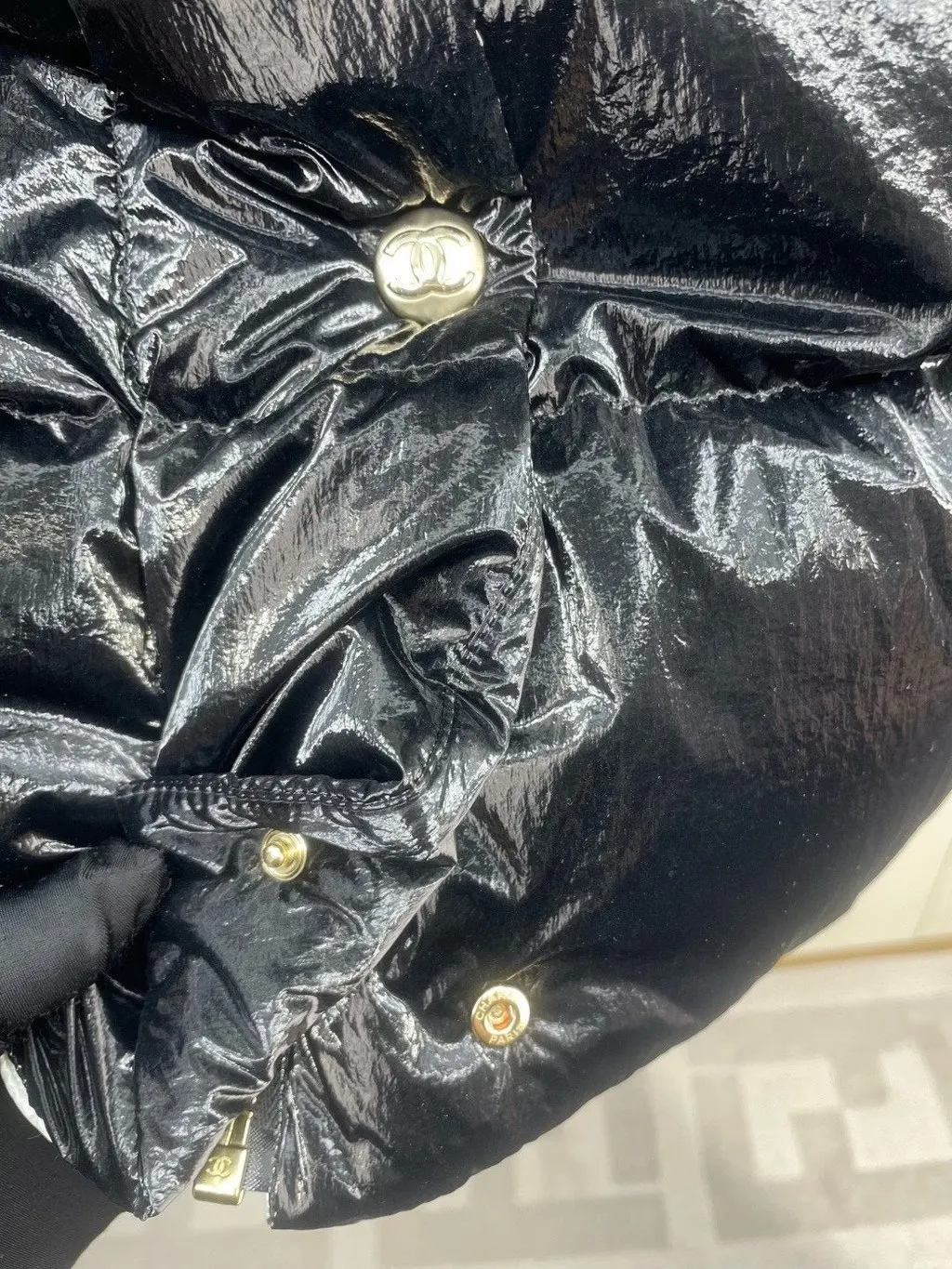 Chanel 25N Black Polyamide Coat Black Polyamide Very good - Box View