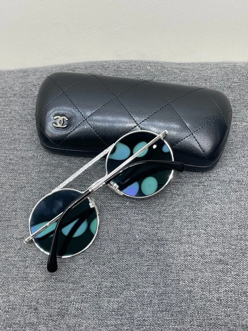 Chanel Silver Metal Sunglasses Silver Metal Very good - Model View