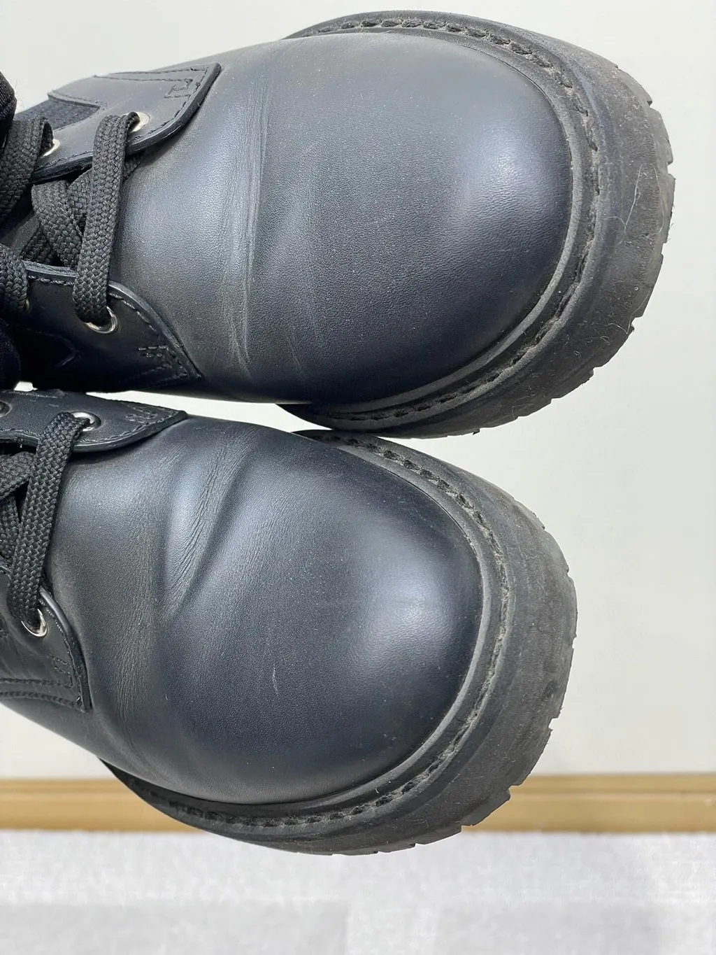 Fendi Black Leather Boots Black Leather Very good - Box View