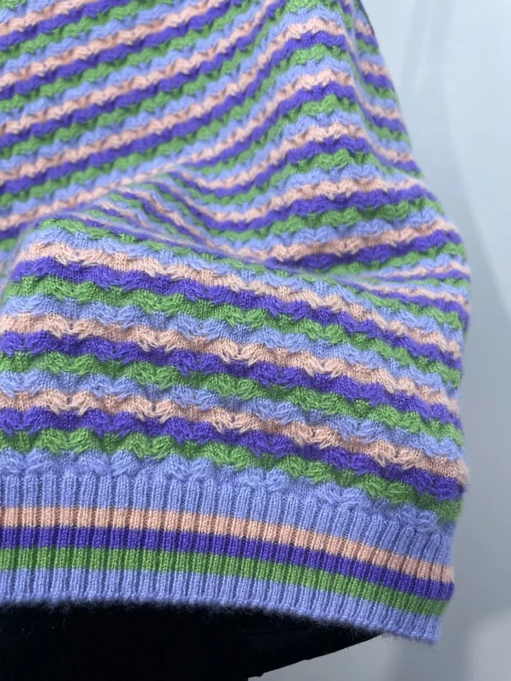 Chanel 24A Cashmere Top MultiColor Cashmere Very good - Model View