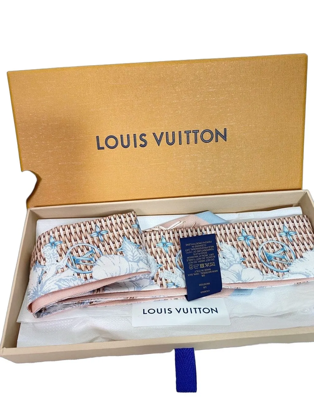 Louis Vuitton Silk Scarf MultiColor Silk Never worn - Front View