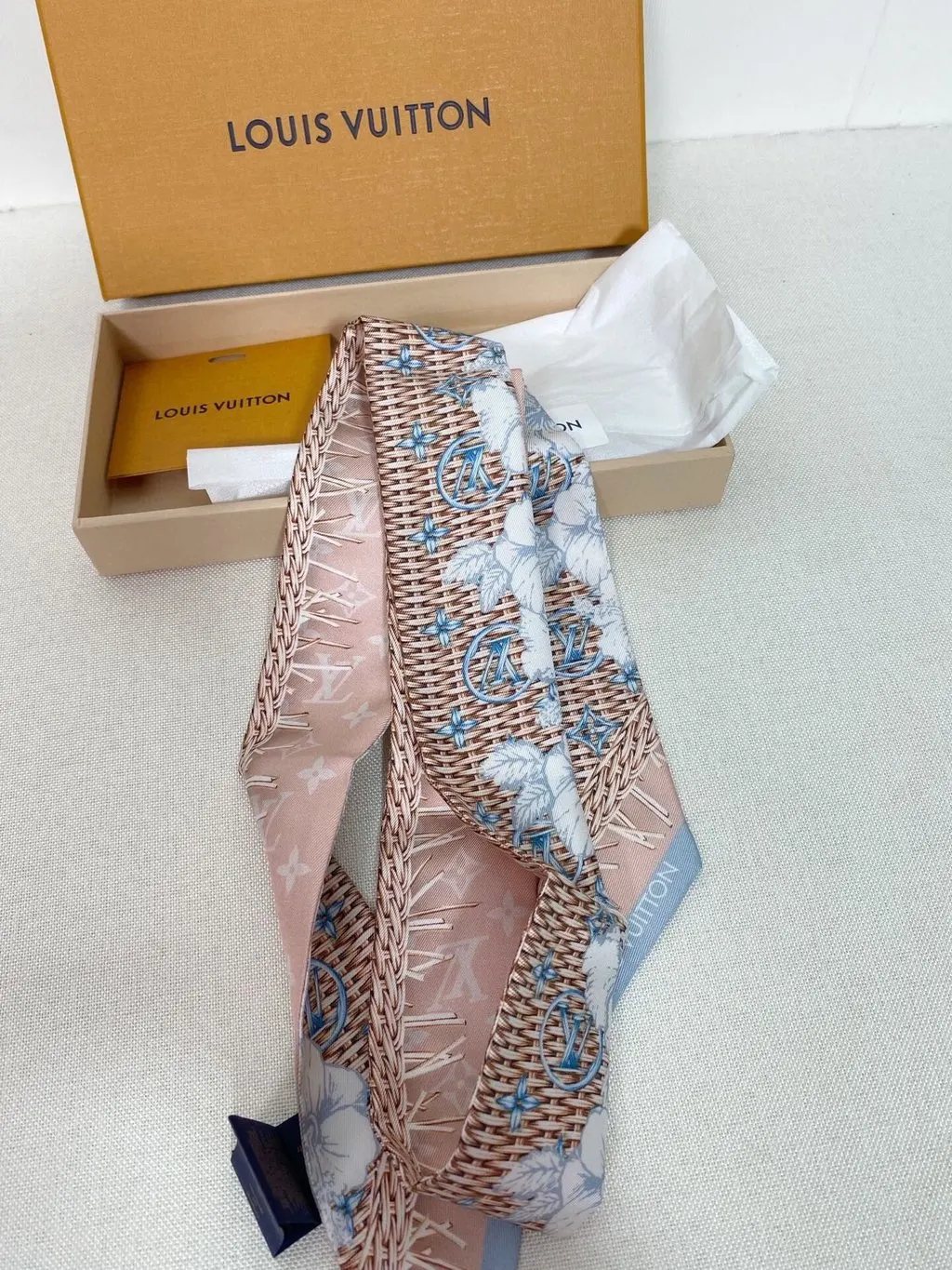 Louis Vuitton Silk Scarf MultiColor Silk Never worn - Back View