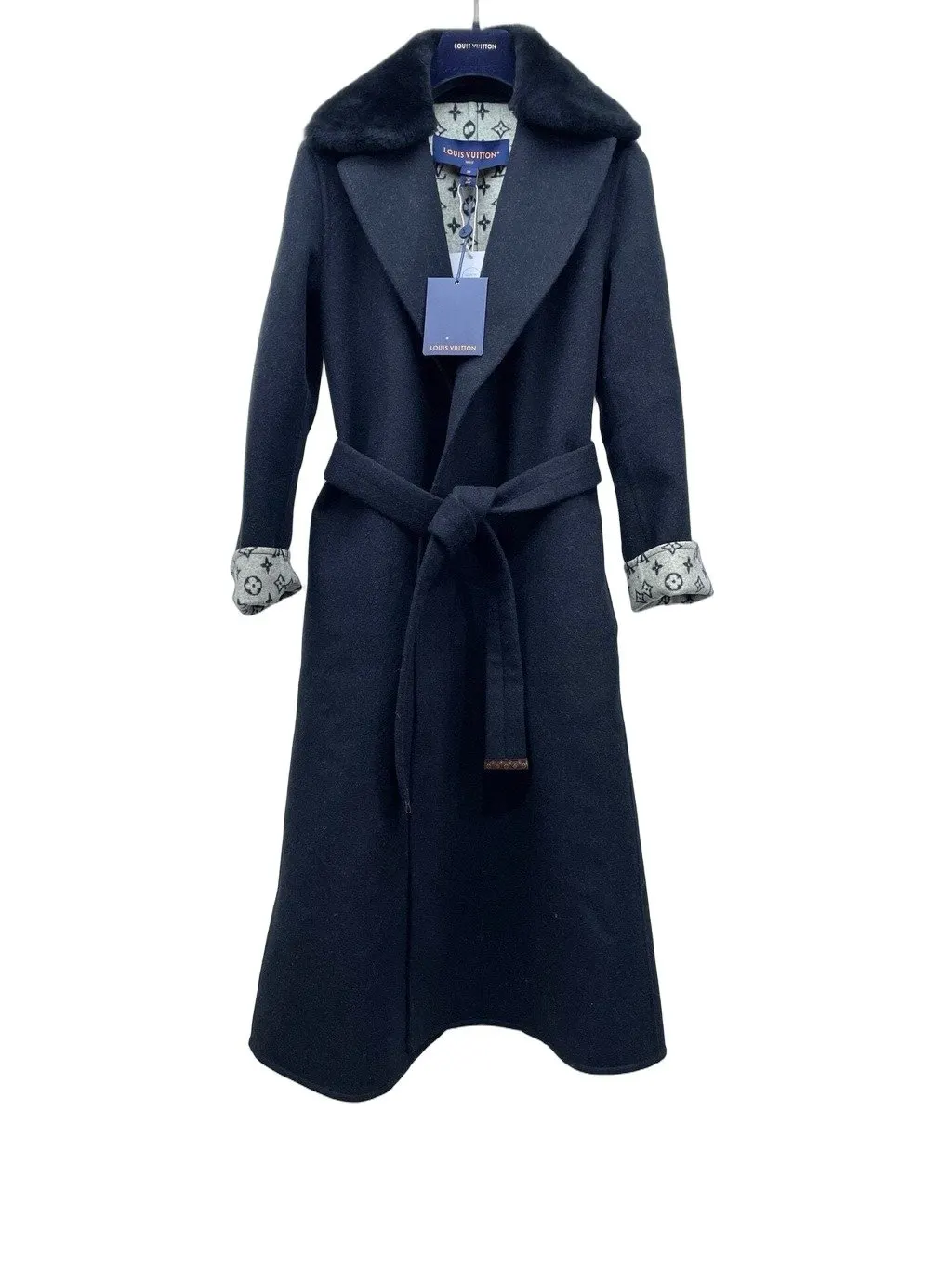 Louis Vuitton Black Wool Coat Black Wool Never worn, with tag - Front View