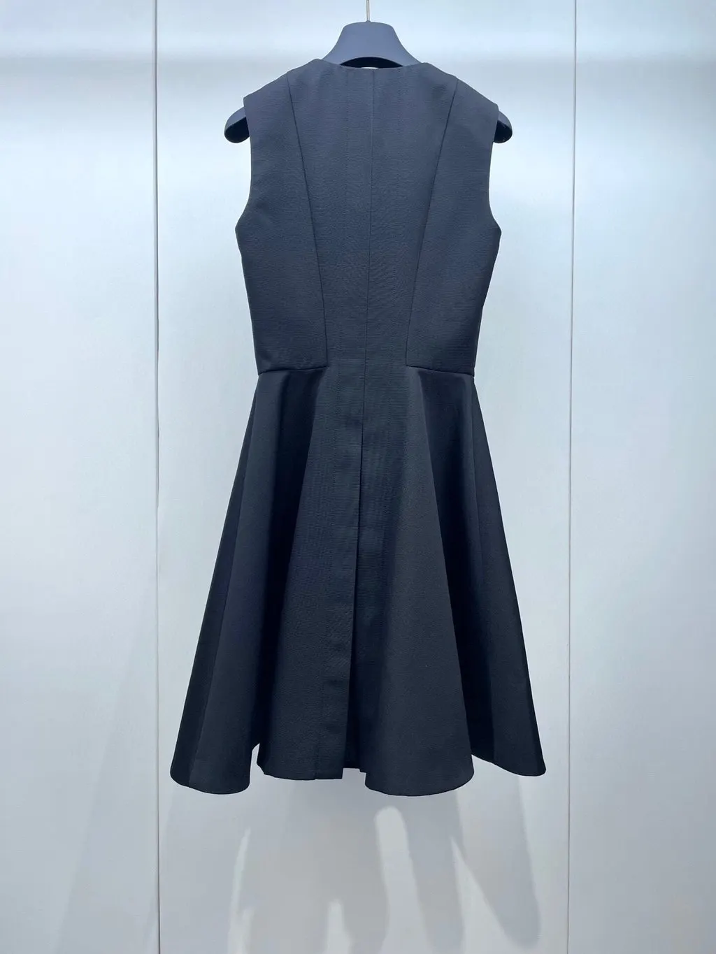 Louis Vuitton Black Silk Dress Black Silk Never worn, with tag - Back View