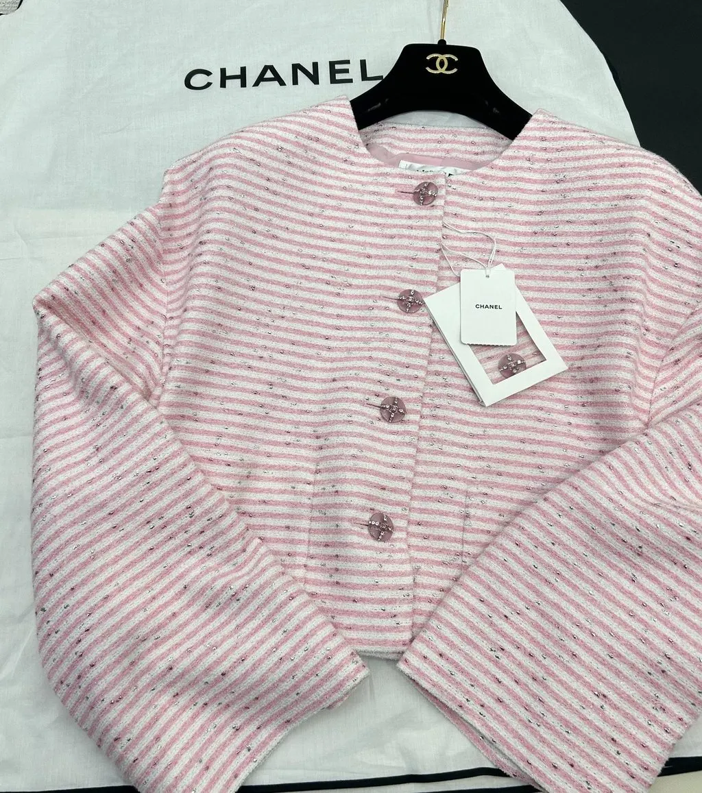 Chanel Tweed Jacket MultiColor Tweed Never worn, with tag - Model View