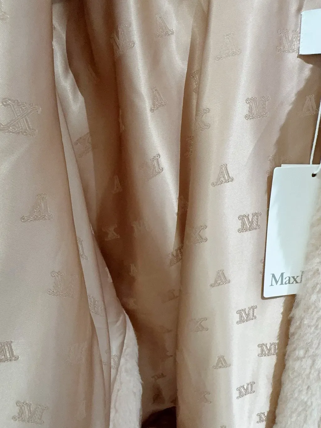 Max Mara Pink Faux Fur Coat Pink Never worn - Back View