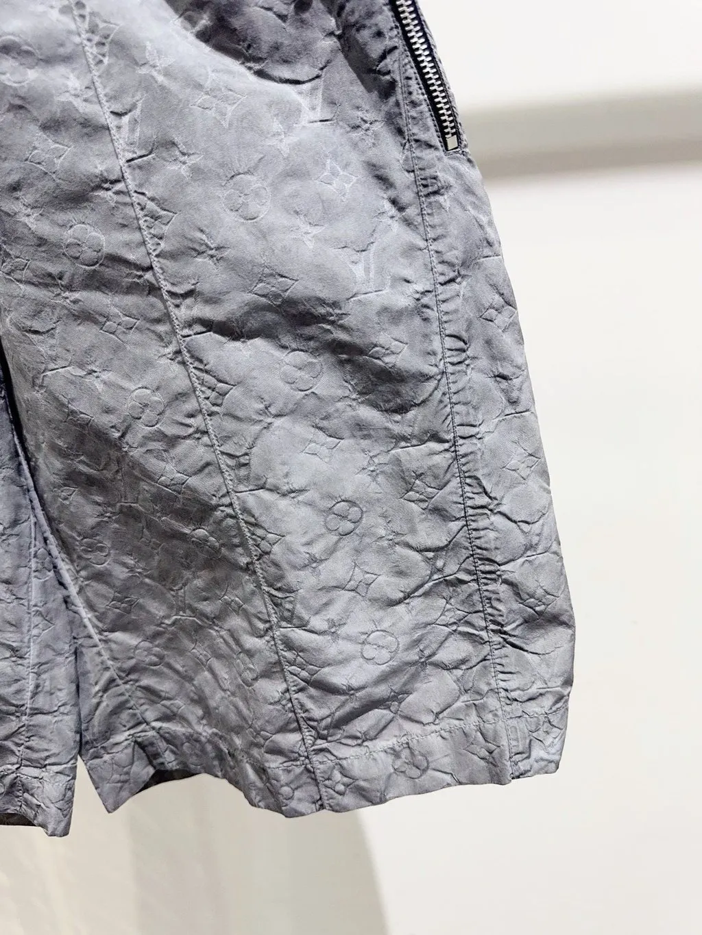 Louis Vuitton Polyester Trousers MultiColor Polyester Never worn, with tag - Back View