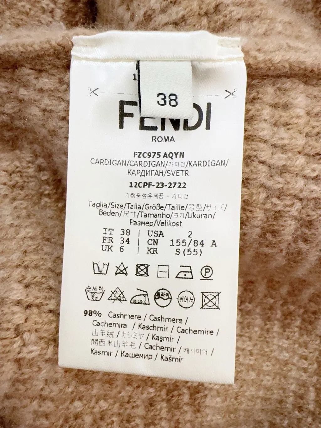 Fendi Camel Cashmere Knitwear Camel Cashmere Never worn - Model View