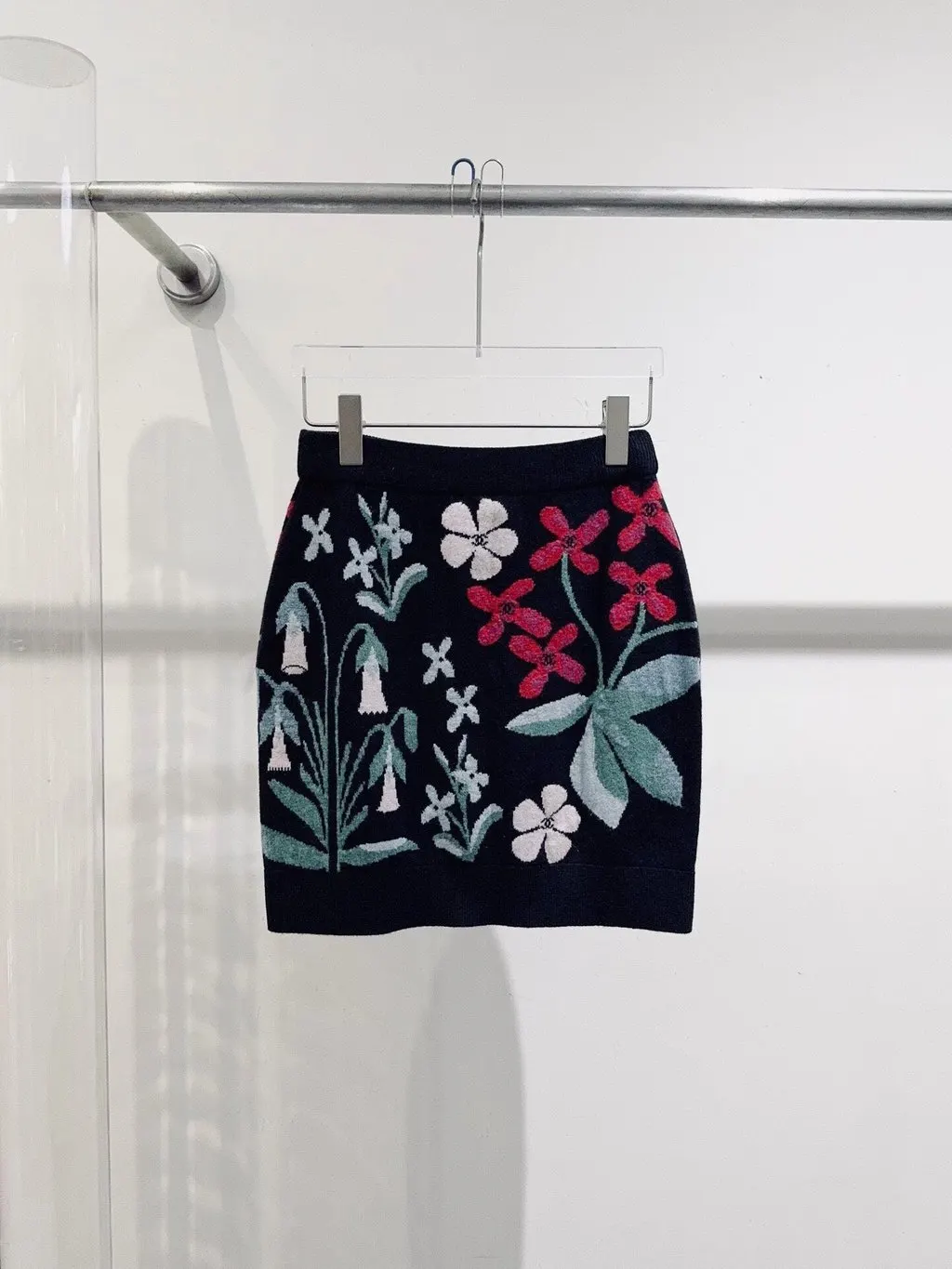 Chanel Tweed Skirt MultiColor Tweed Never worn, with tag - Inside View
