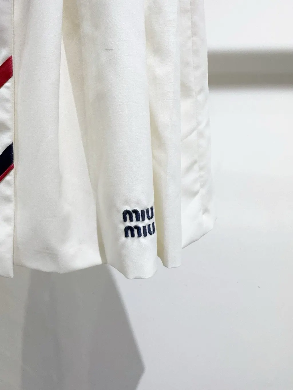 Miu Miu White Cotton Skirt White Cotton Never worn - Back View