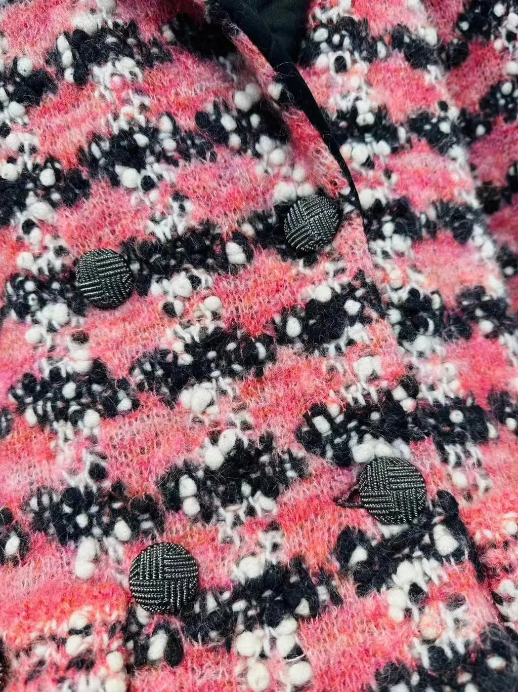 Chanel Tweed Coat MultiColor Tweed Very good - Model View