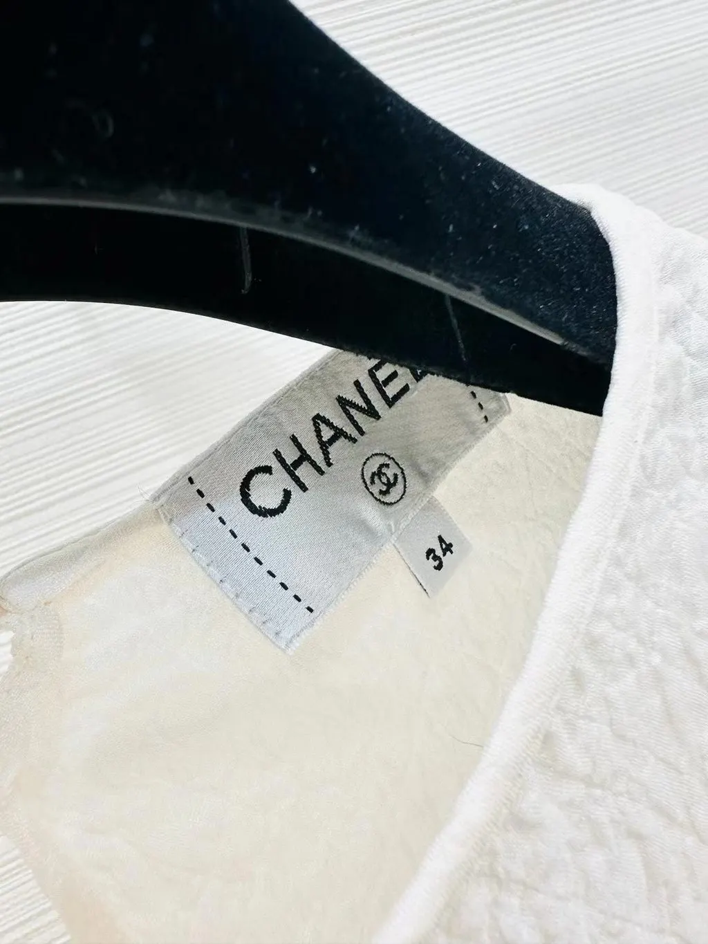 Chanel White Tweed Top White Tweed Very good - Inside View