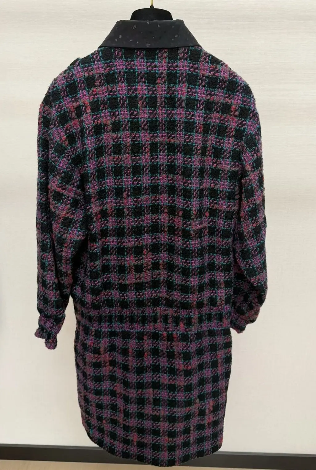 Chanel Tweed Dress MultiColor Tweed Never worn - Model View