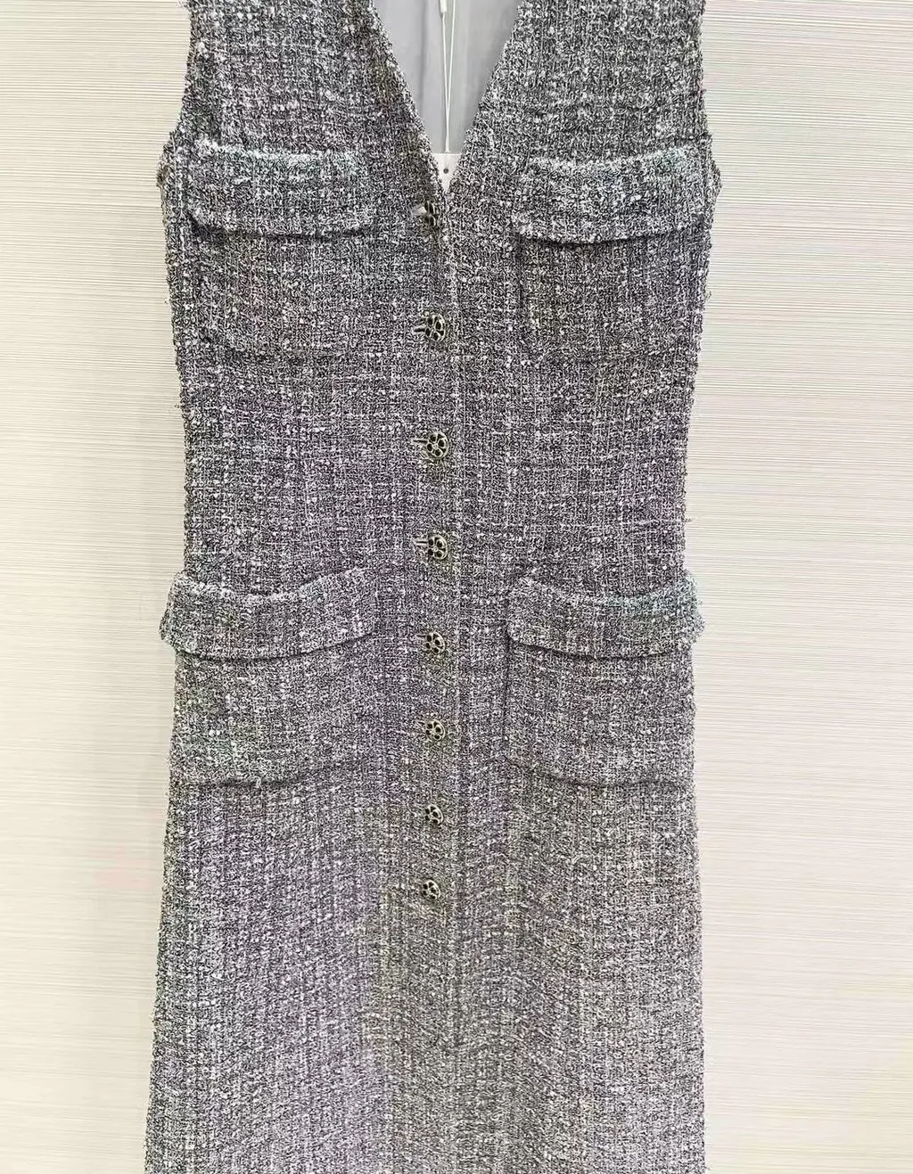 Chanel Grey Tweed Top Grey Tweed Very good - Back View