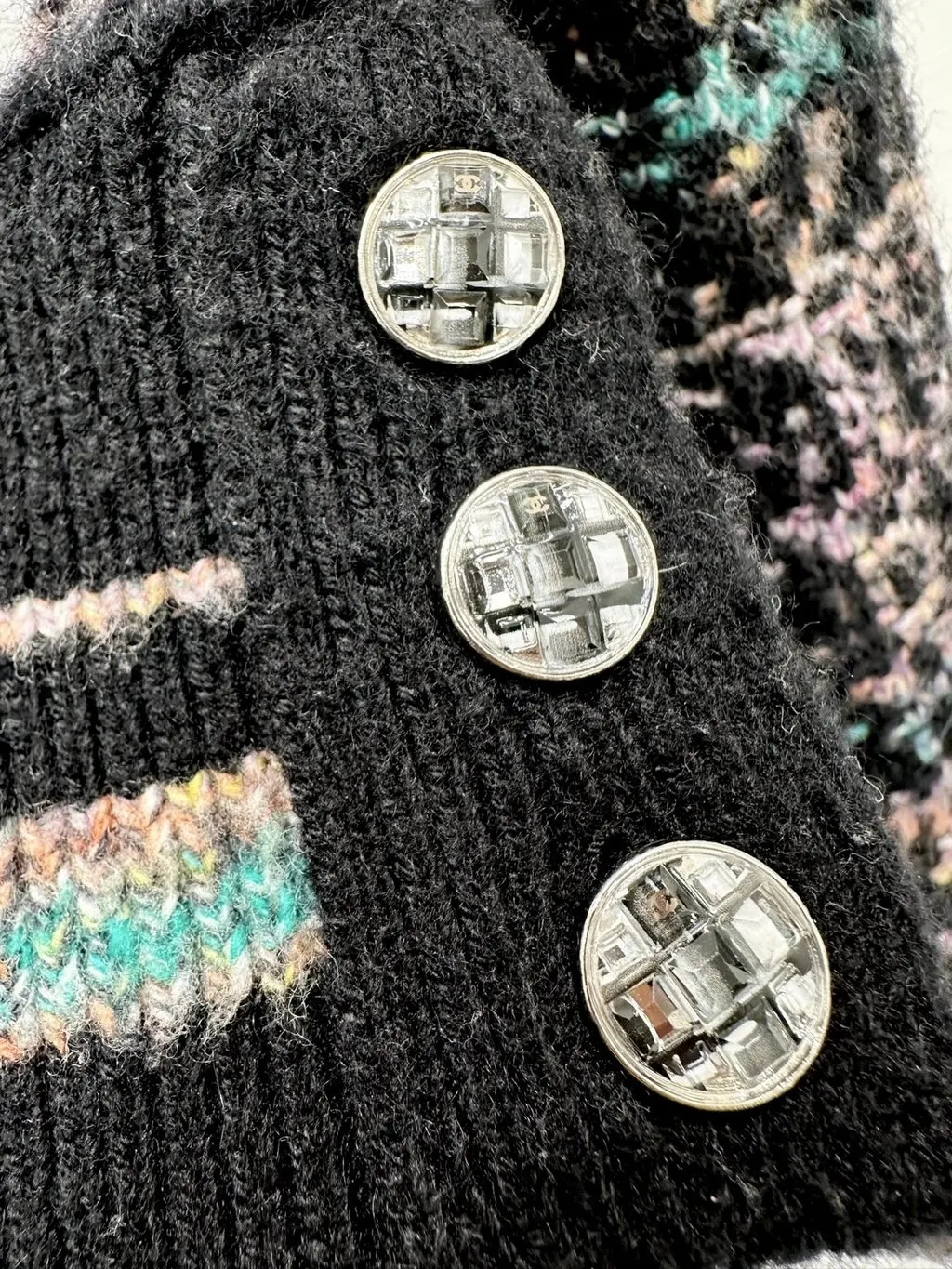 Chanel Cashmere Knitwear MultiColor Cashmere Very good - Model View