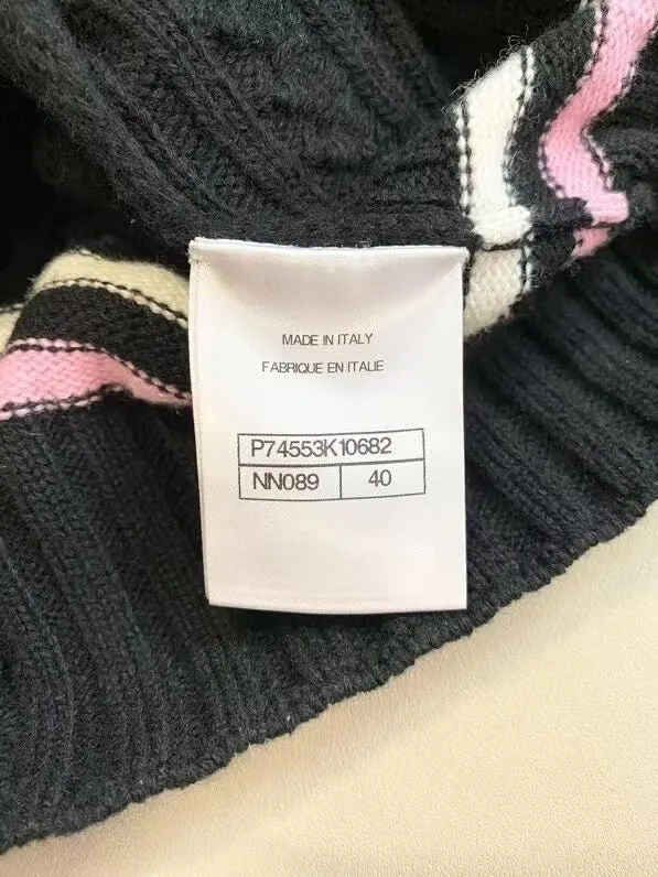 Chanel Cashmere Knitwear MultiColor Cashmere Very good - Model View
