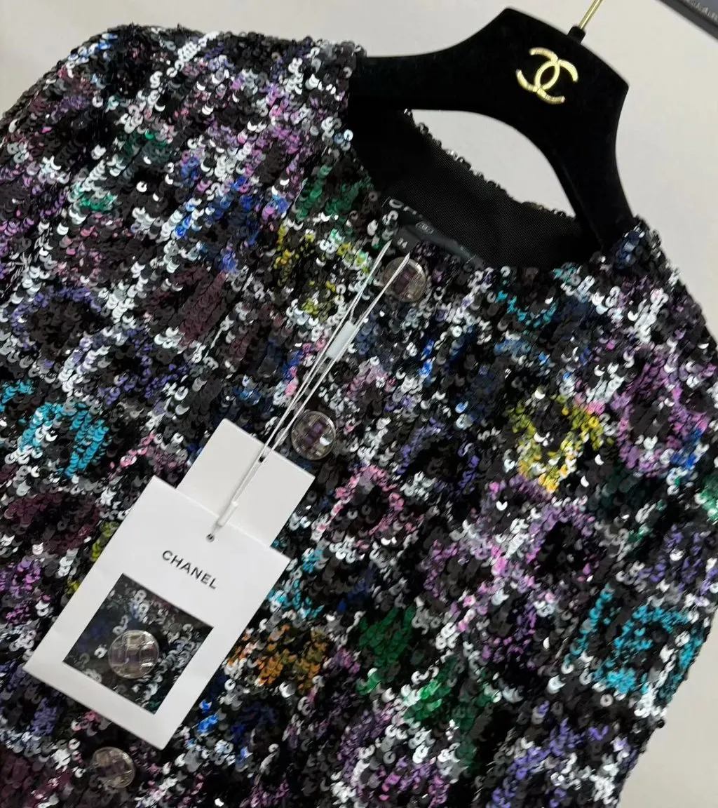 Chanel Tweed Jacket MultiColor Tweed Never worn - Inside View