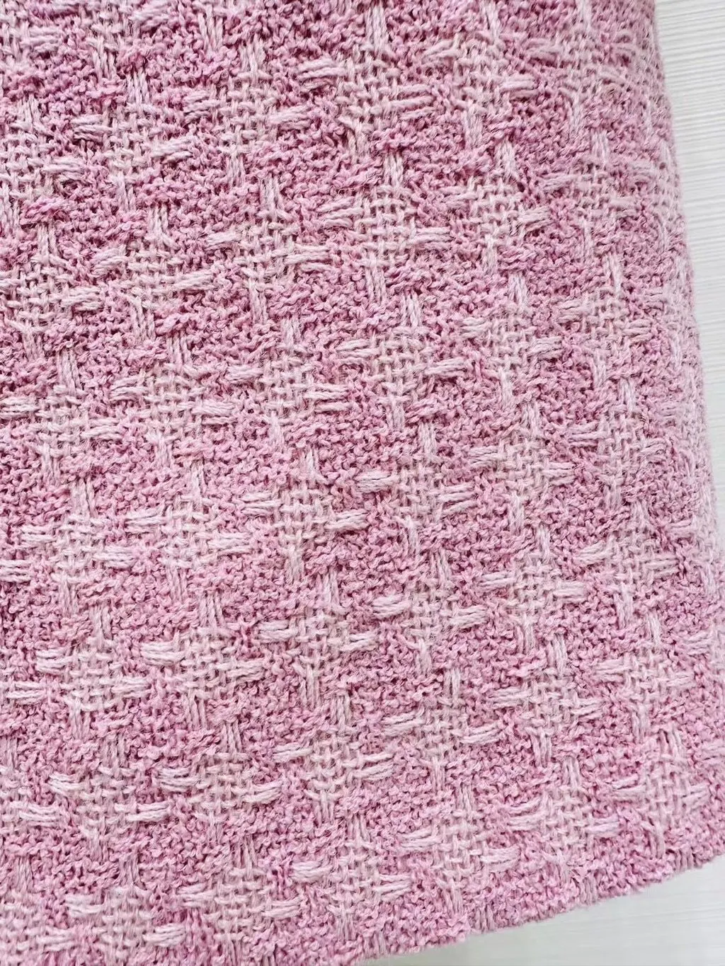 Chanel Pink Wool Coat Pink Wool Never worn - Box View