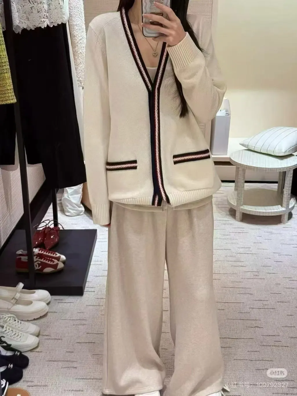 Chanel Cashmere Knitwear MultiColor Cashmere Very good - Back View