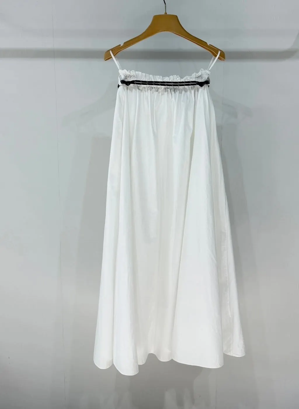 Miu Miu White Cotton Skirt White Cotton Never worn - Back View