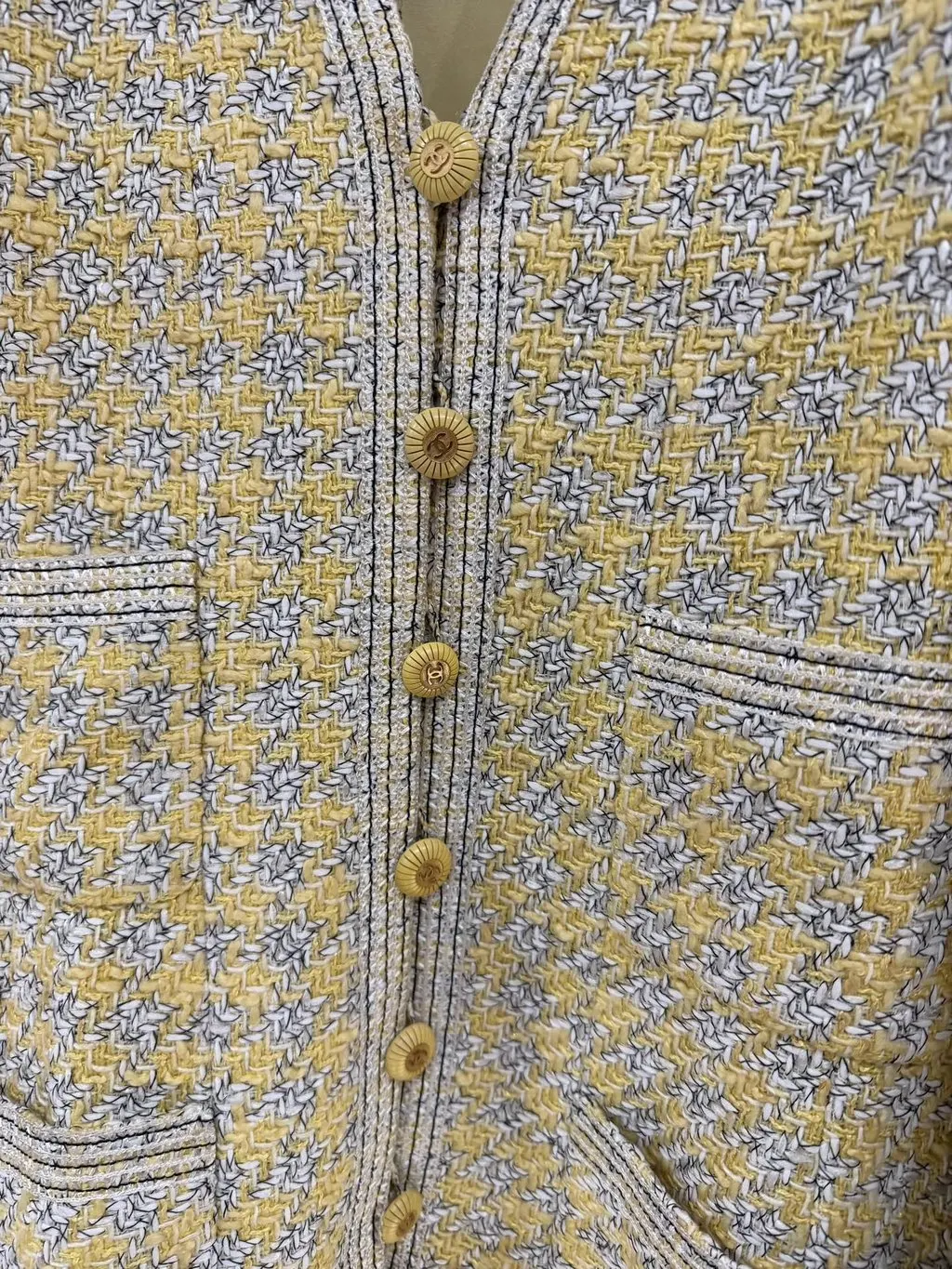 Chanel Yellow Tweed Skirt Yellow Tweed Very good - Inside View