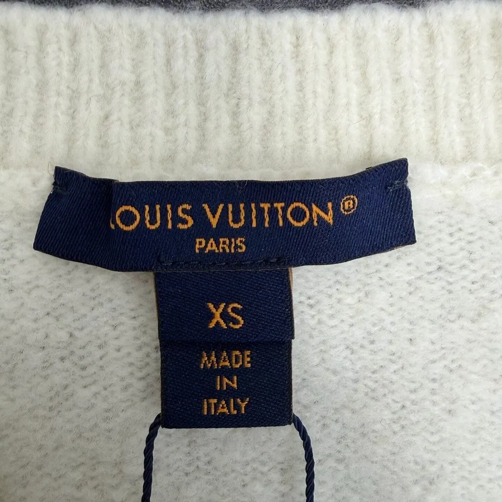 Louis Vuitton White Wool Top White Wool Never worn, with tag - Box View